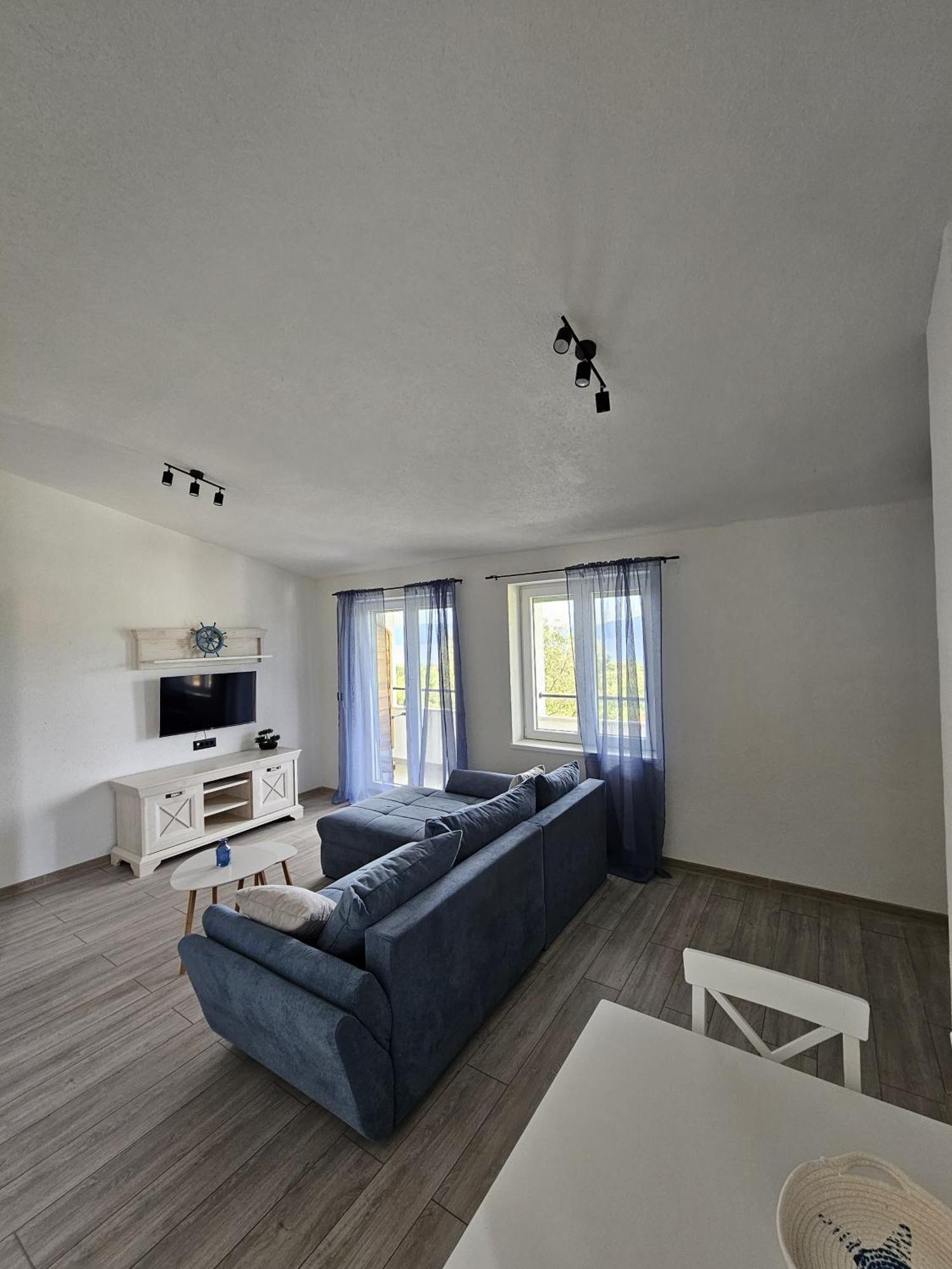 Apartmani 1 Pinezici Екстериор снимка