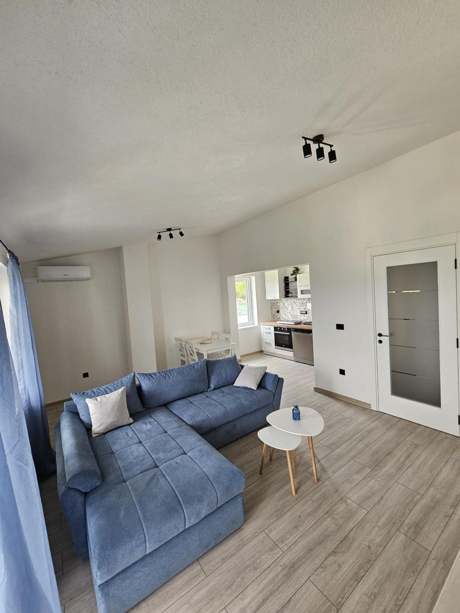 Apartmani 1 Pinezici Екстериор снимка